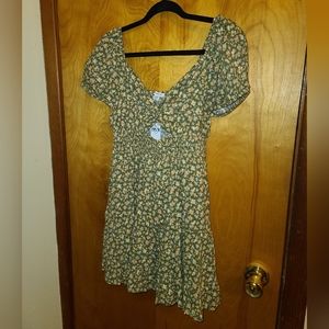 NWT American Eagle Green Floral Cutout Baby Doll Dress with Pockets, Size S